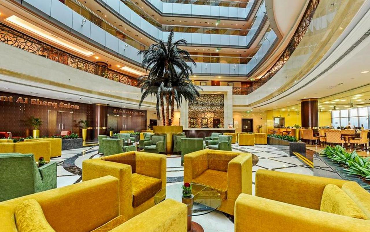 City Seasons Hotel Дубай Екстер'єр фото